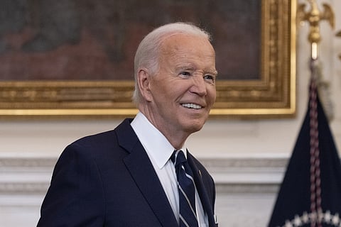 Biden votou antecipadamente nas presidenciais e criticou comício "vergonhoso" de Trump
