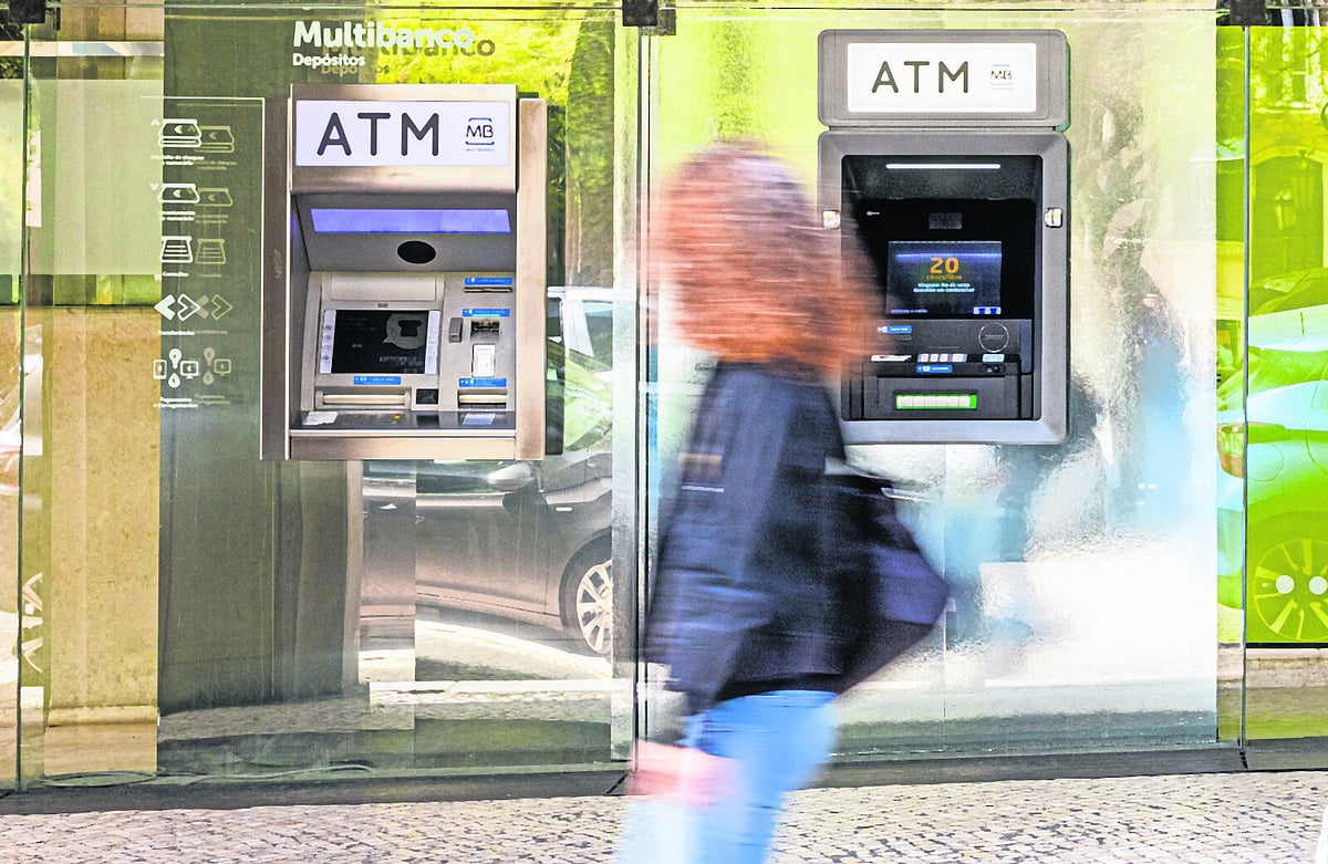 Banks revise pay-rise proposal up to 1.8%, but unions say it is insufficient