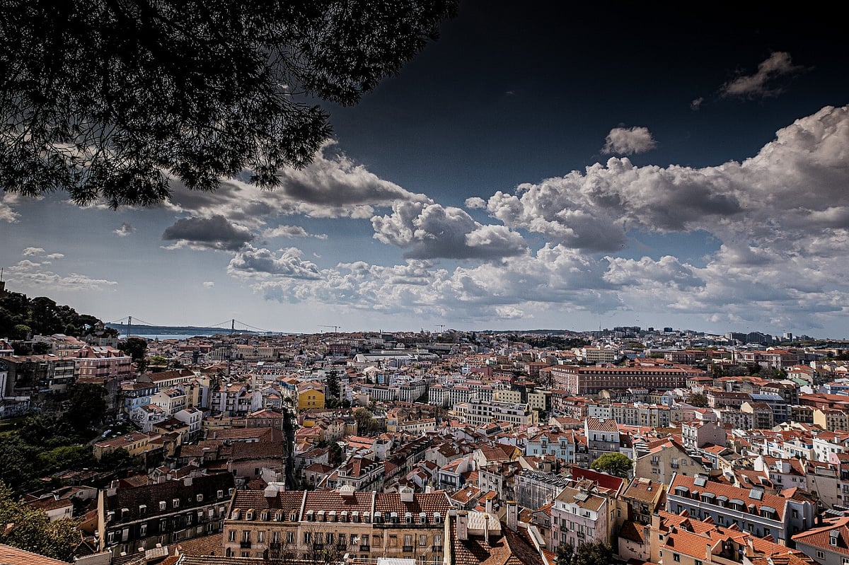 Rents in Portugal fall 1.9% in January, cementing quarterly decline