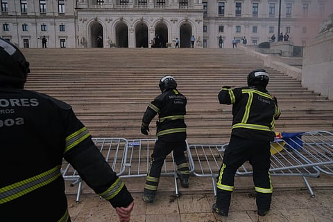 Liga dos bombeiros anuncia protestos para 2025 caso Governo não responda a reivindicações