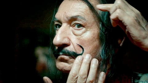 Não há um único quadro de Dalí visível neste filme sobre...Dalí! 