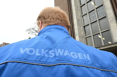 Volkswagen prevê fechar pelo menos três fábricas na Alemanha