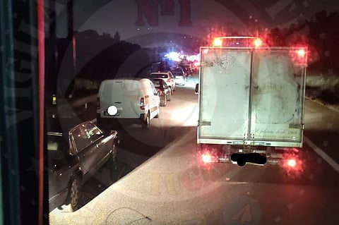 Colisão entre autocarro e três ligeiros faz ferido grave e condiciona A2 na Marateca