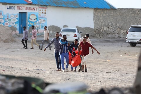 Atentado islâmico numa praia da Somália faz mais de 30 mortos