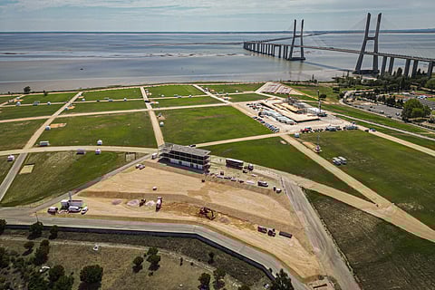 Obra no Parque Tejo, para receber a JMJ em 2023, uniu autarquias de Lisbos e Loures. Plano do Governo pode potenciar novas requalificações deste género na Grande Lisboa. -- Foto: REINALDO RODRIGUES