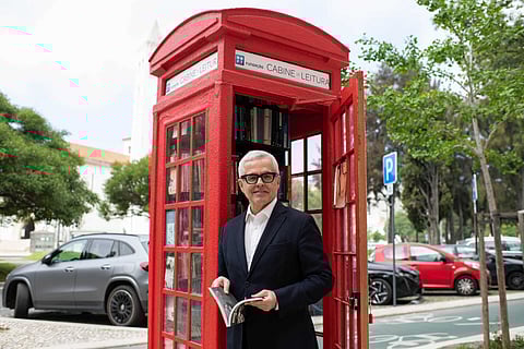 A ideia da Cabine de Leitura é de Carlos Moura-Carvalho. 