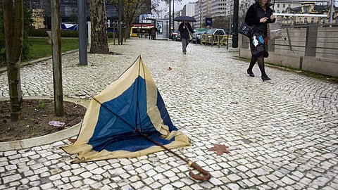 Chuva e ventos até 110km/h. Oito distritos de Portugal continental sob aviso amarelo