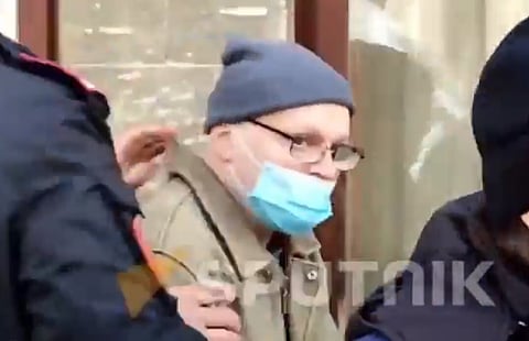 O suspeito tem 54 anos