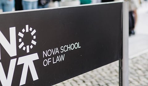 "Chocante" e "insultuoso". Anúncio de pós-graduação em racismo ministrada só por brancos retirado após críticas