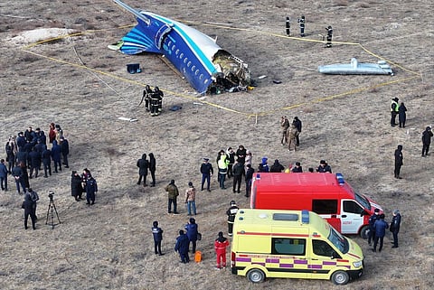 Sobrevivente do voo da Azerbaijan Airlines revela filmagem antes e depois da queda. "Ouvi um estrondo e pensei que o avião fosse desintegrar-se"