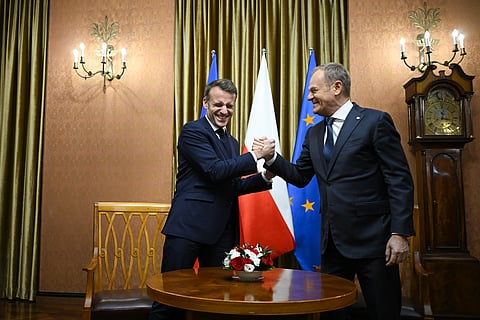 Donald Tusk recebeu Emmanuel Macron ontem em Varsóvia.