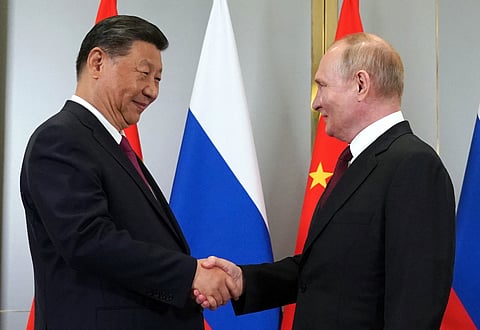 Xi Jinping e Vladimir Putin estiveram juntos este mês numa cimeira no Cazaquistão.
