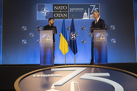 Volodymyr Zelensky e Jens Stoltenberg falaram aos jornalistas antes da reunião do Conselho NATO-Ucrânia.
