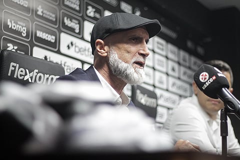 Treinador português só durou quatro jogos no Vasco da Gama