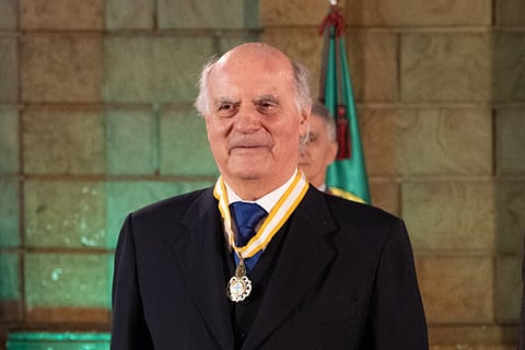 Rui Guimarães a ser condecorado pelo Marcelo quando este condecorou todos capitães de Abril com o grau de Grande-Oficial da Ordem da Liberdade