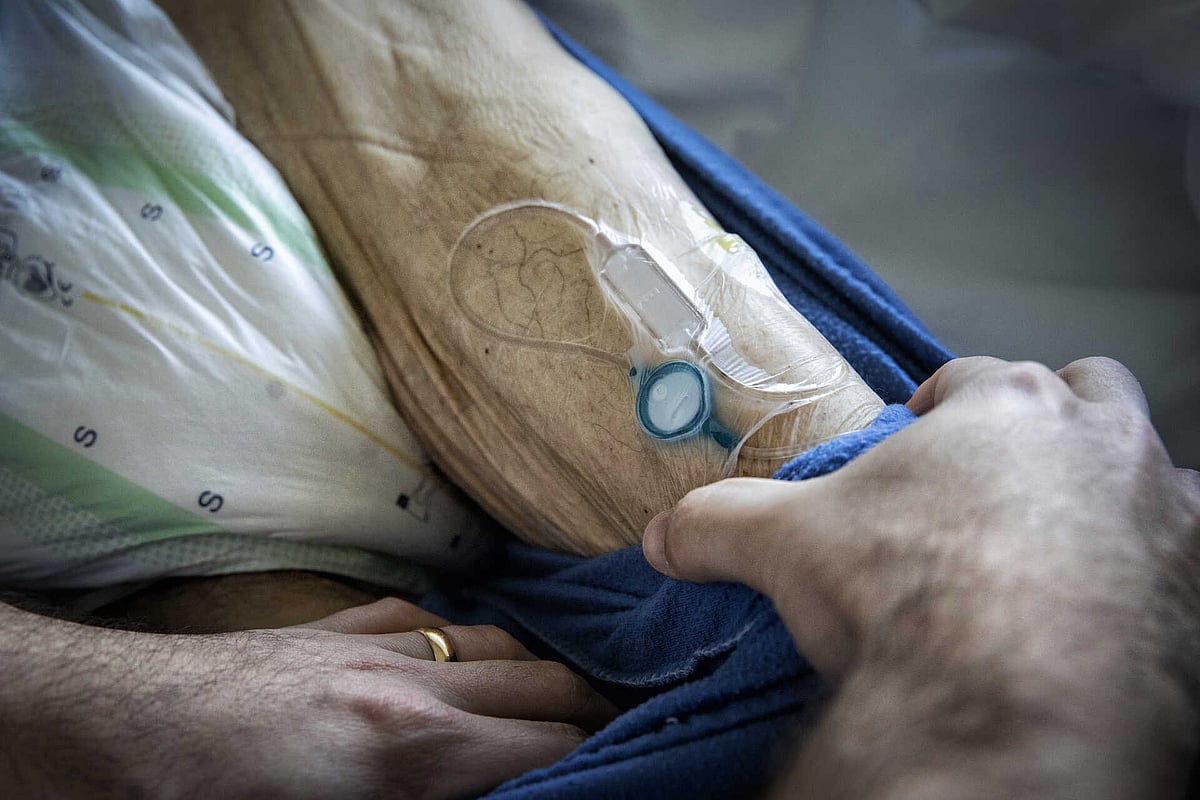 Almost 2,800 patients are waiting in hospitals for social care support or a place in continuing care