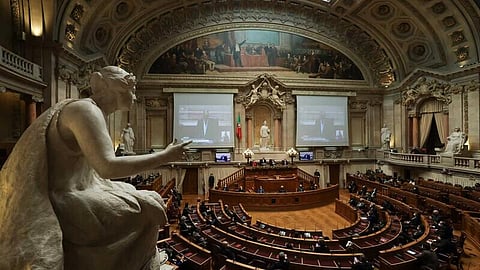 Metadados: PS e PSD propõem conservação para investigação só "com autorização judicial"
