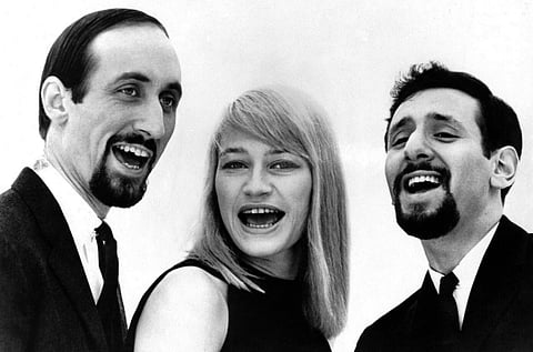Peter, Paul and Mary, o trio fotografado em 1970.