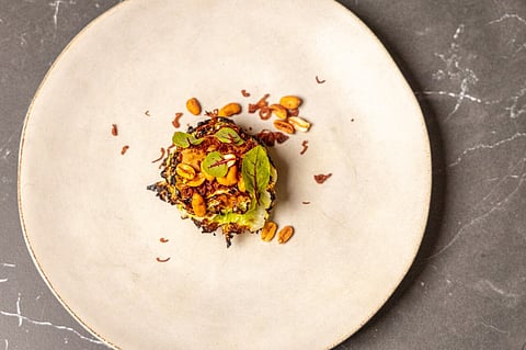 Receita de couve chinesa, cebola e amendoim