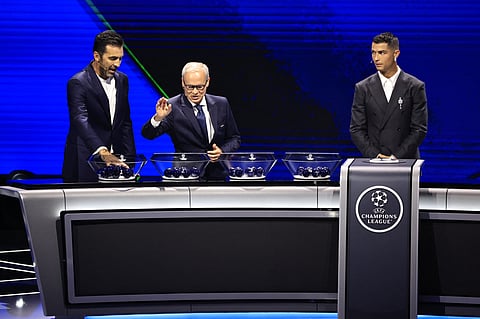 Buffon e Cristiano Ronaldo deram uma ajuda no sorteio da Champions
