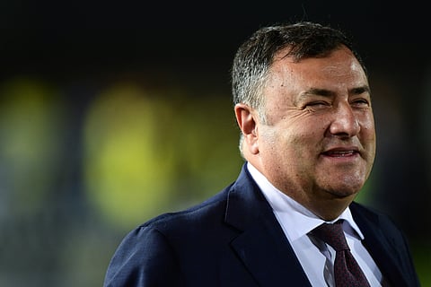 Diretor-geral da Fiorentina morre aos 57 anos após sofrer ataque cardíaco