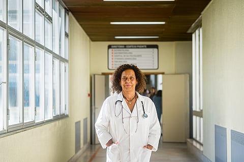 Helena Marteleira tem 61 anos, 36 de médica, e faz greve porque acredita que ainda é possível “uma solução satisfatória para os médicos do SNS”.