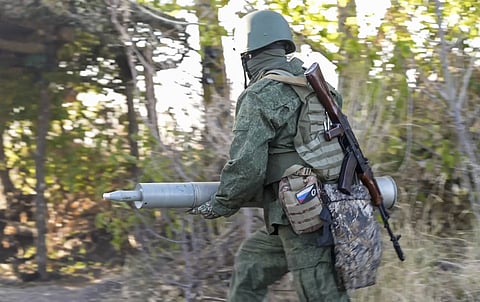 Exército russo a preparar-se para responder às tropa ucranianas, segundo foto divulgada pelo ministério da Defesa russa.