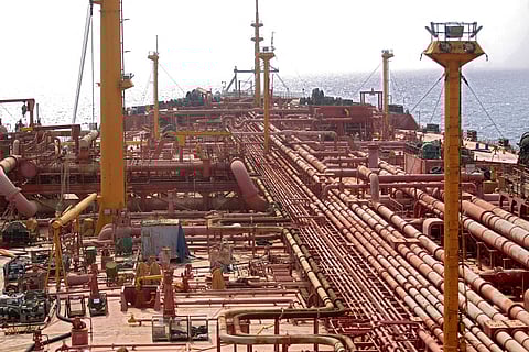 Suécia acusa Rússia de espionagem com "frota fantasma" de velhos petroleiros