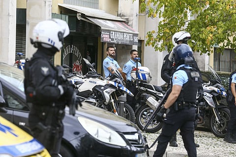 Crime ocorreu na barbearia 'Granda Pente', na rua Henrique Barrilaro Ruas.