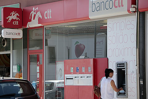 CTT admitem a venda da totalidade do banco e consideram "todas as possibilidades"