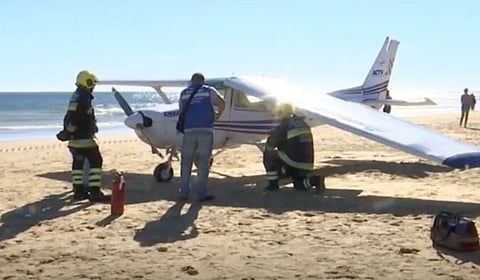 Tribunal absolve piloto acusado de homicídios em aterragem de emergência na Caparica