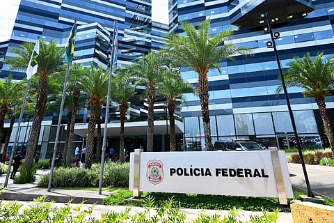 Suicidou-se por causa de boatos  que ela própria forjou, diz polícia