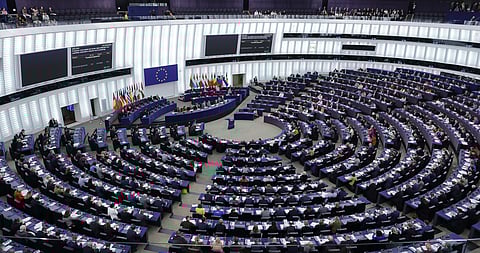 Buscas no Parlamento Europeu em gabinete de assistente de eurodeputado da AfD