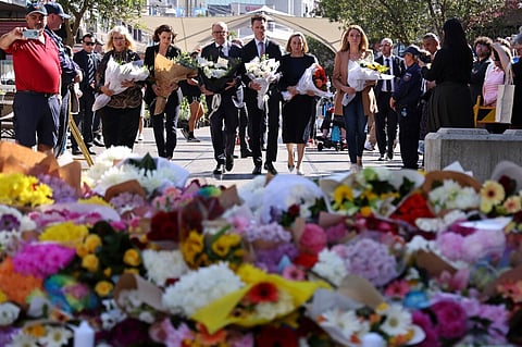 Anthony Albanese visitou o local onde 18 pessoas foram esfaqueadas em Sydney.