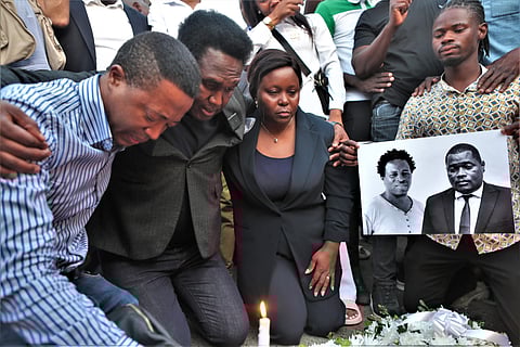 Venâncio Mondlane participou numa vigília de homenagem no local do crime.