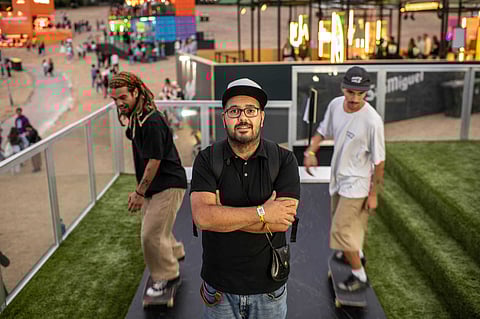 Manel Alma junto dos Skaters no Meo Kalorama