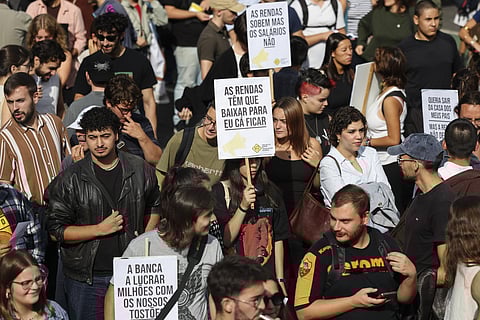 Milhares de pessoas protestam em Lisboa pelo direito à habitação
