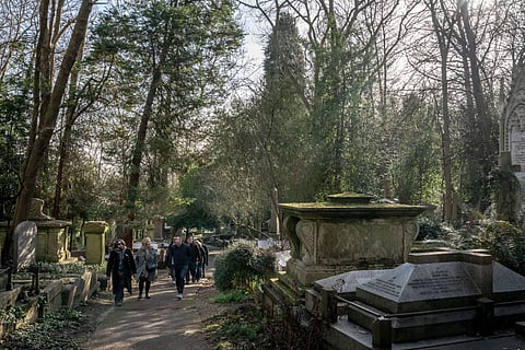 O túmulo de Marx é um dos maiores chamarizes de Highgate, onde os visitantes pagam 12 libras para visitar.