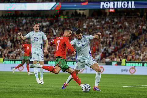 CR7 salta do banco e oferece vitória após ode ao desperdício