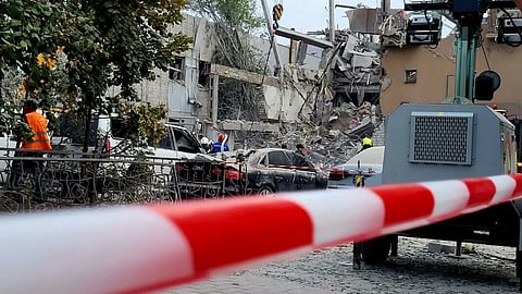 O estado da destruição do hotel em Kryvyi Rih, cidade natal de Zelensky.