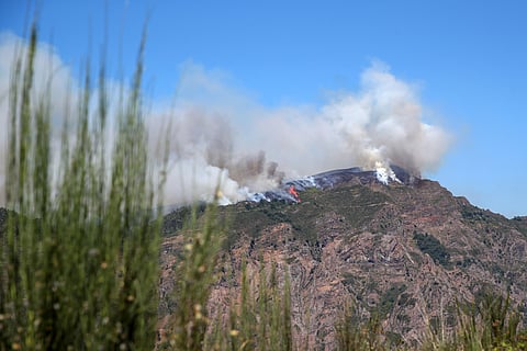 Cerca de 160 retiradas de casa e uma estalagem evacuada devido ao incêndio