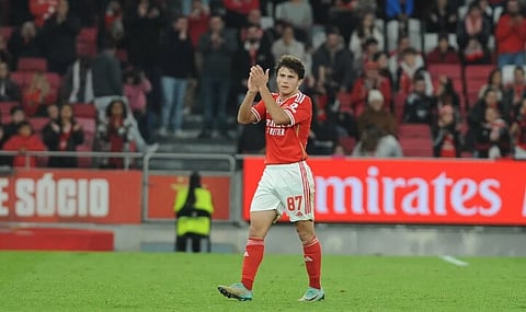 Acordo fechado. João Neves no PSG e Renato Sanches de volta à Luz