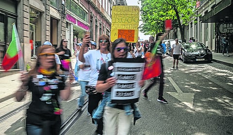 Protesto nas ruas de Lisboa e Porto ocorre desligado da organização de sindicatos.