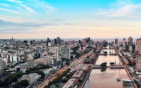'Teste do balão' a diplomatas russos em Buenos Aires causa tensões entre Argentina e Rússia