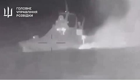 Ministério da Defesa ucraniano divulgou vídeo do ataque com drones que afundou navio russo.