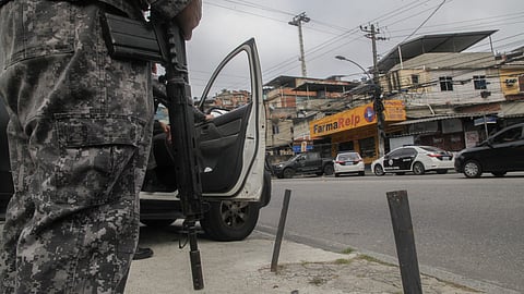 Rio de Janeiro. Homens armados matam pelo menos quatro pessoas em ataque a bar