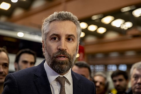 Pedro Nuno Santos nega ter dado orientações para compra de ações de CTT