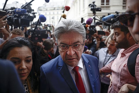 O líder da LFI, Jean-Luc Mélenchon, suspendeu as negociações com  as negociações com os outros partidos da Nova Frente Popular.
