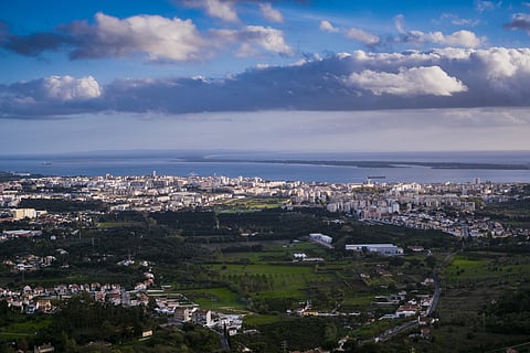 Setúbal vista do Castelo de Palmela.