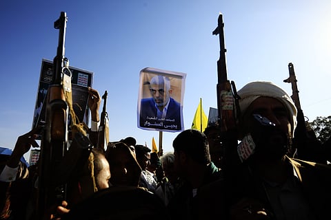 Manifestação dos Houthis em Sanaa, em solidariedade para com os palestinianos, após a morte de Sinwar.